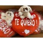 PERRO PELUCHE EN ALMOHADA CORAZON 40CM