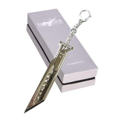 LLAVERO ESPADA DE CLOUD EN CAJA DE FFAC FINAL FANTASY VII